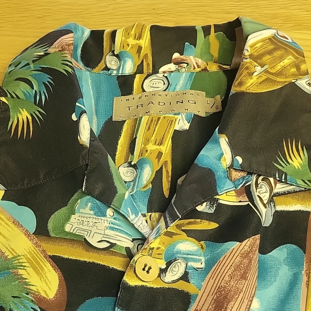 International Trading Co. Tropical Surfboard Print Men's Shirt - Picture 6 of 6